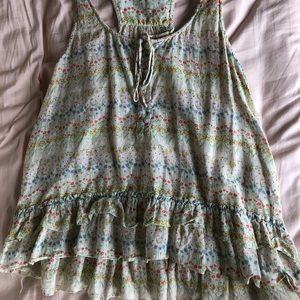 Floral tank top. American eagle